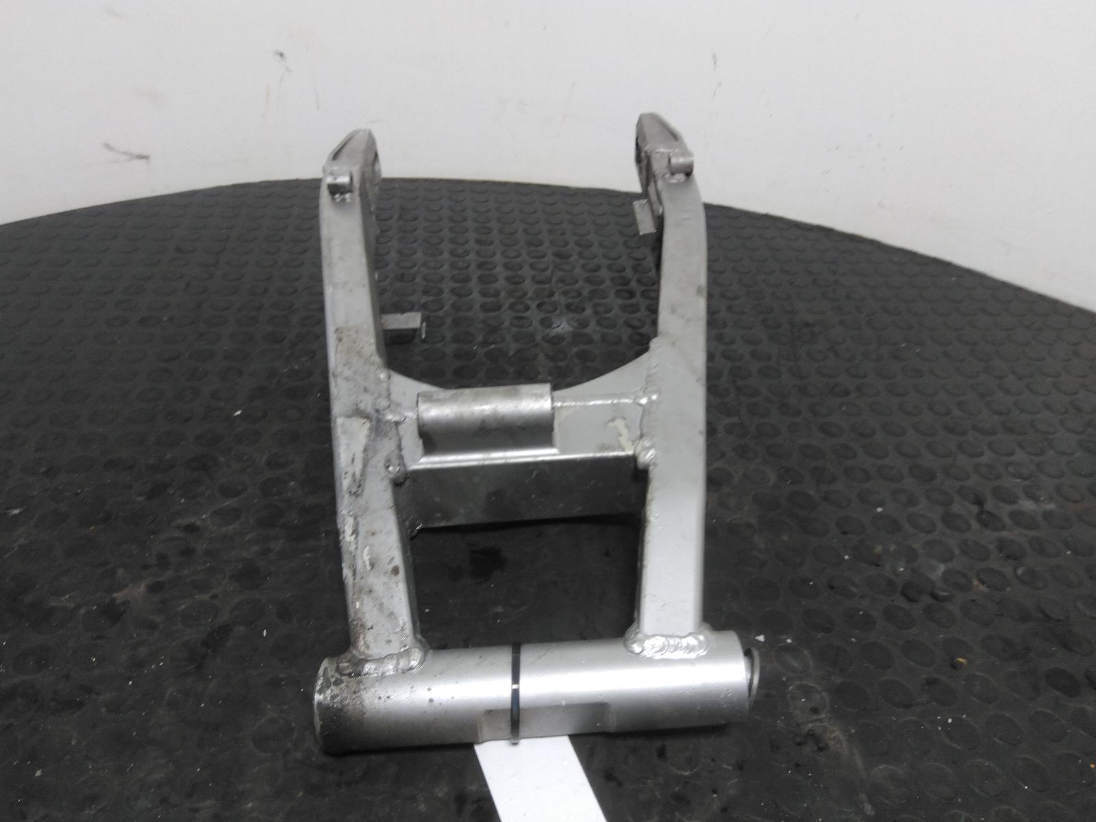 Swing Arm – Kawasaki Zx 600 1999 – Silverlake Automotive Recycling