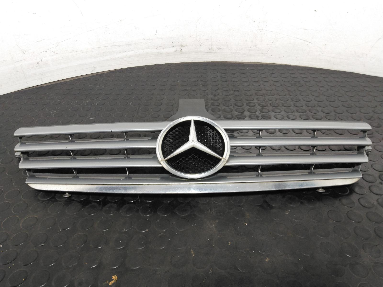 View Auto part Grille MERCEDES C CLASS 2001