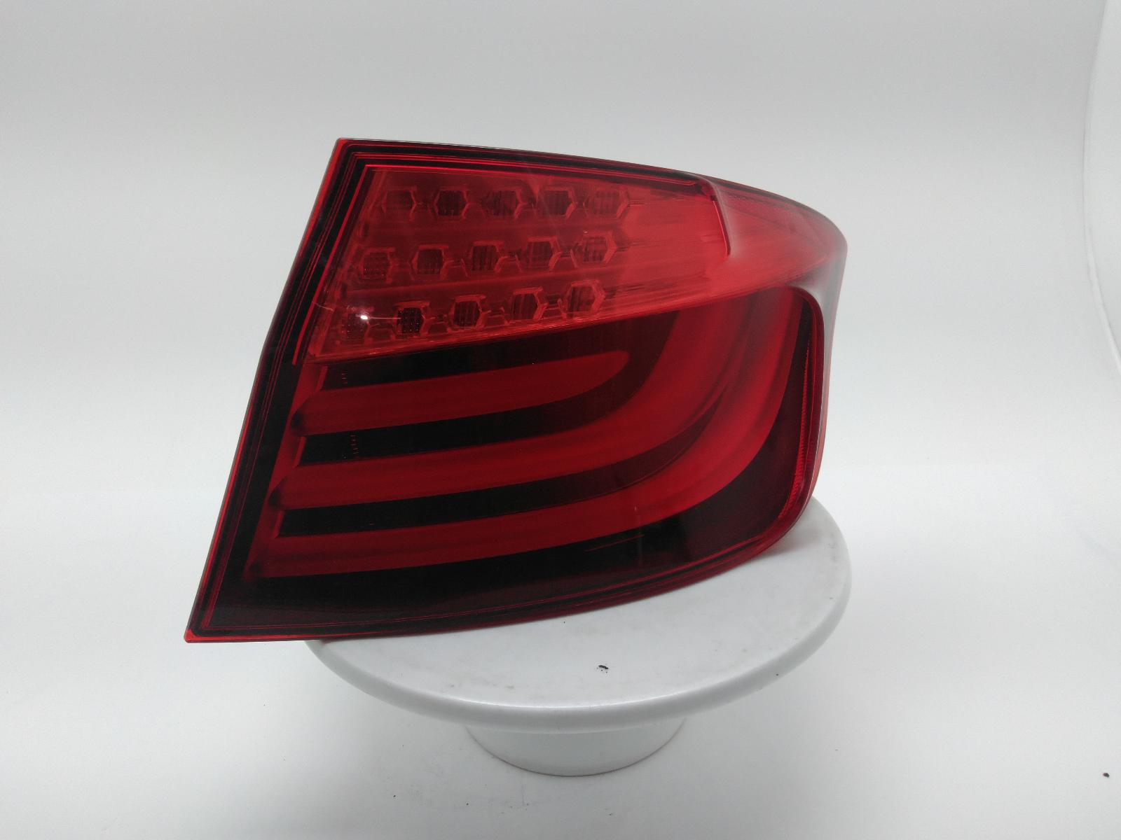 View Auto part R Taillight BMW 5 SERIES 2010
