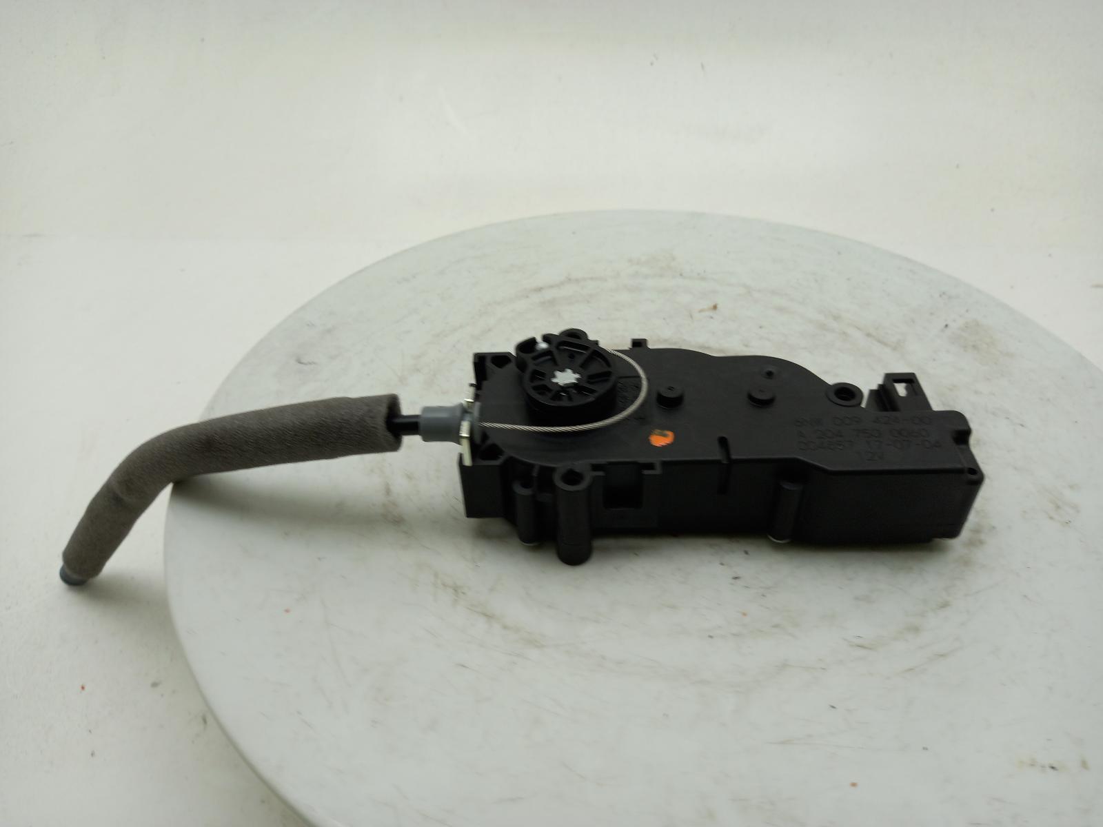 View Auto part Bootlid/Tailgate Power Lift Motor MERCEDES E CLASS 2016