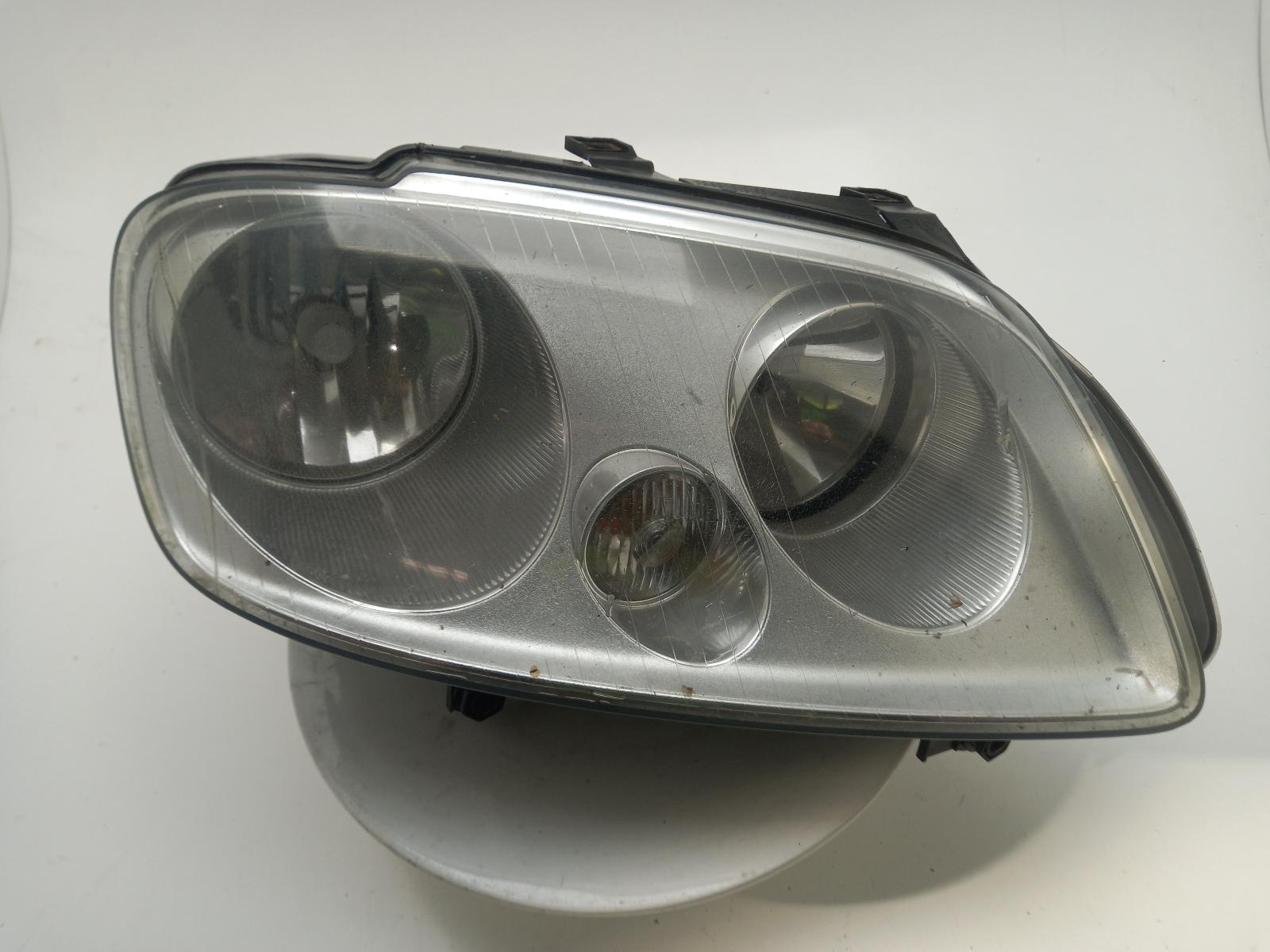 View Auto part R Headlamp VOLKSWAGEN CADDY 2006