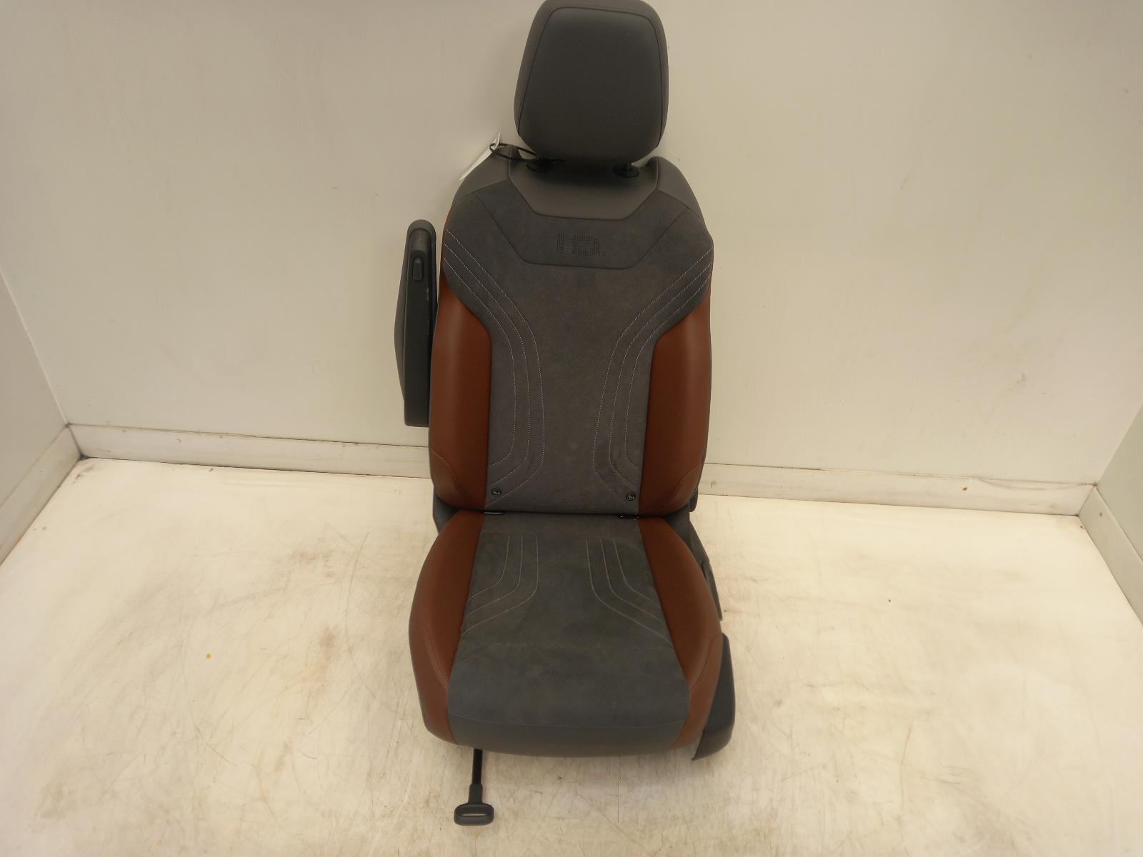 View Auto part Front Seat VOLKSWAGEN ID.4 2022