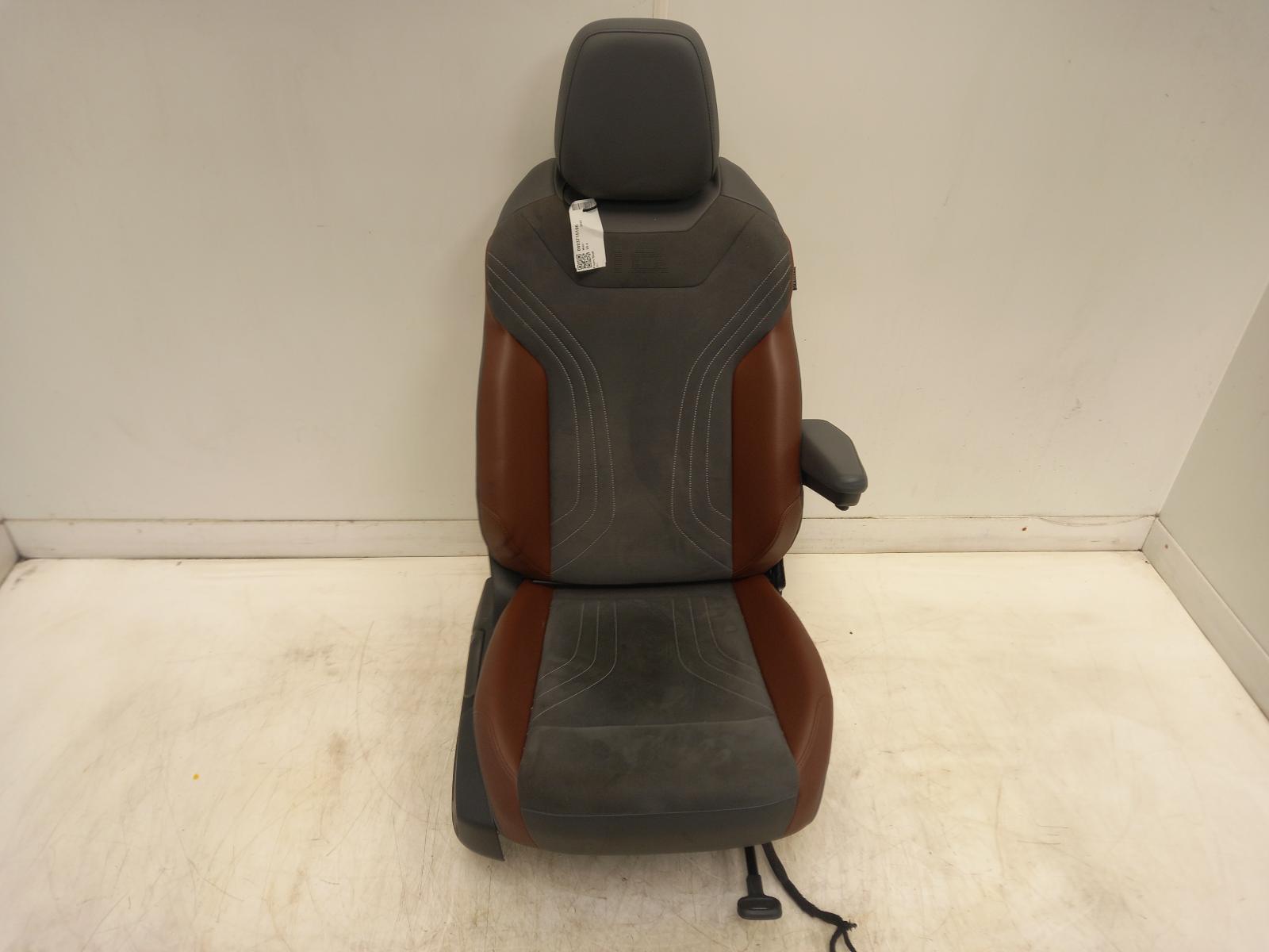 View Auto part Front Seat VOLKSWAGEN ID.4 2022