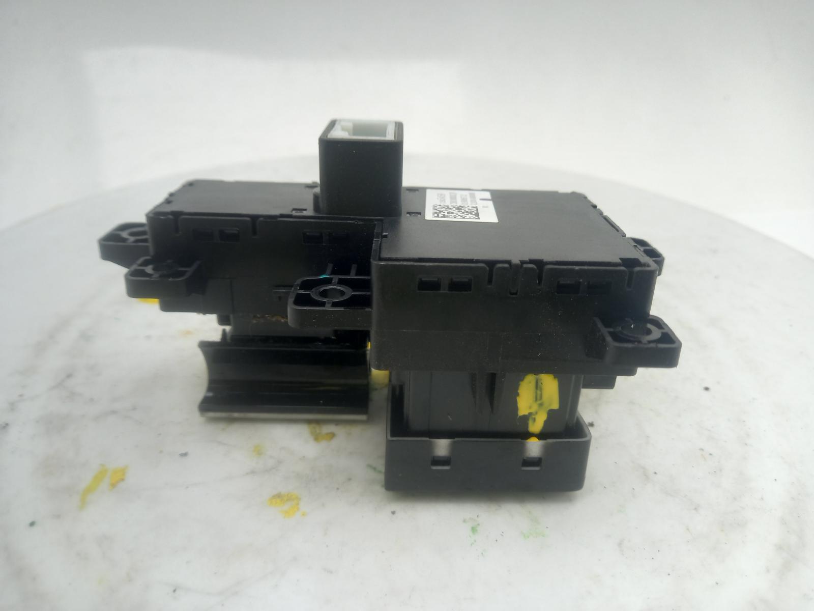 Handbrake Switch - Mg Hs 2025 - Image 2