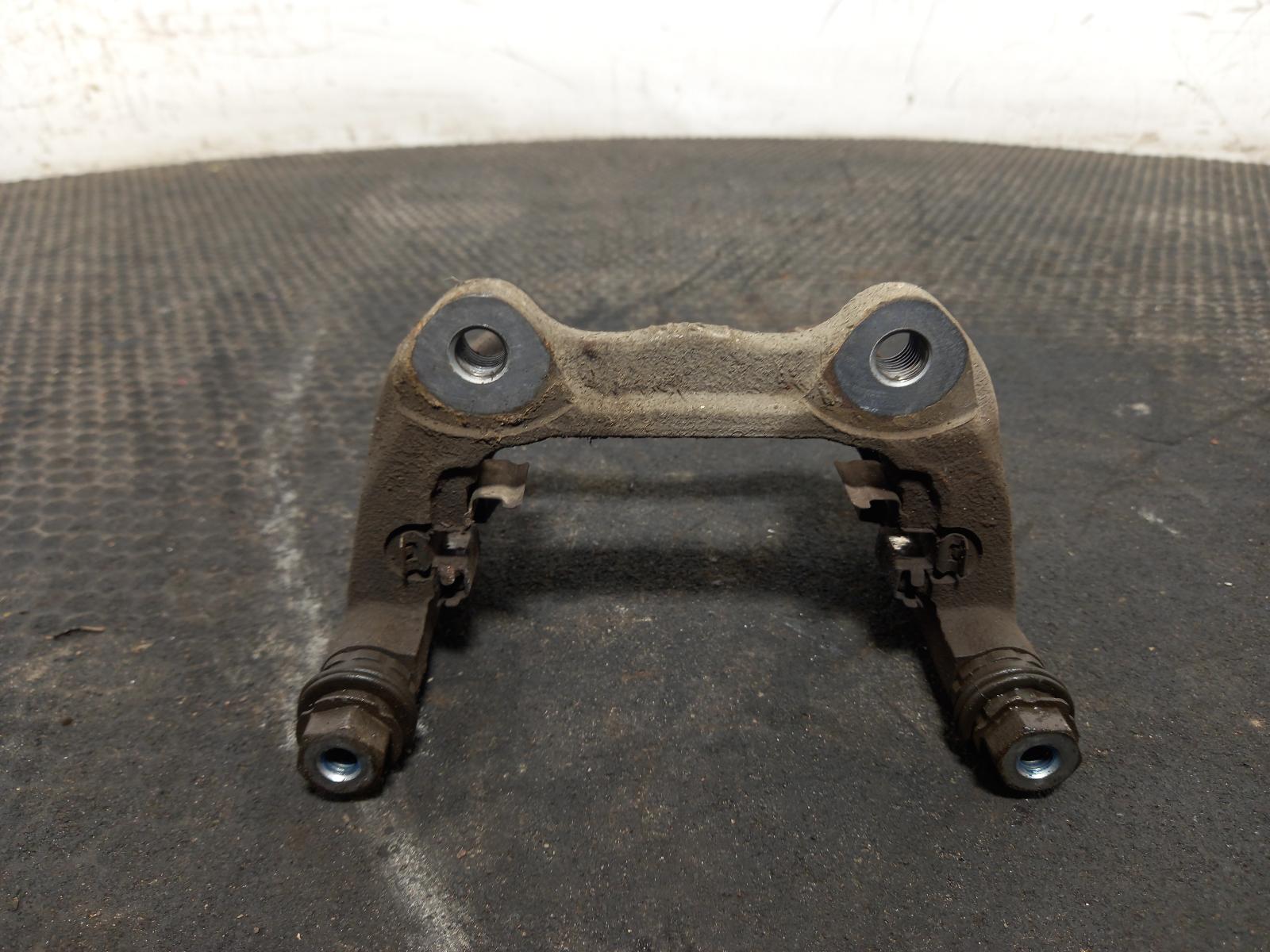 Caliper Hanger - Mg Hs 2023