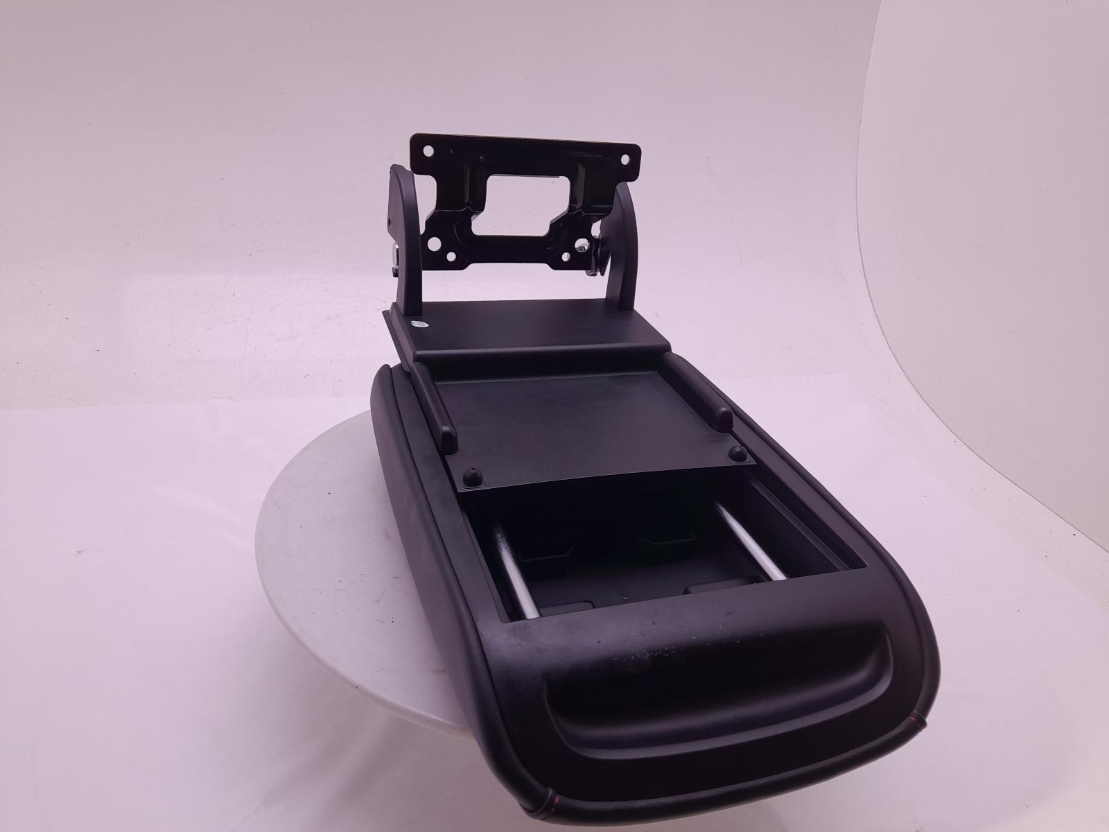 Armrest - Mg Hs 2023 - Image 8