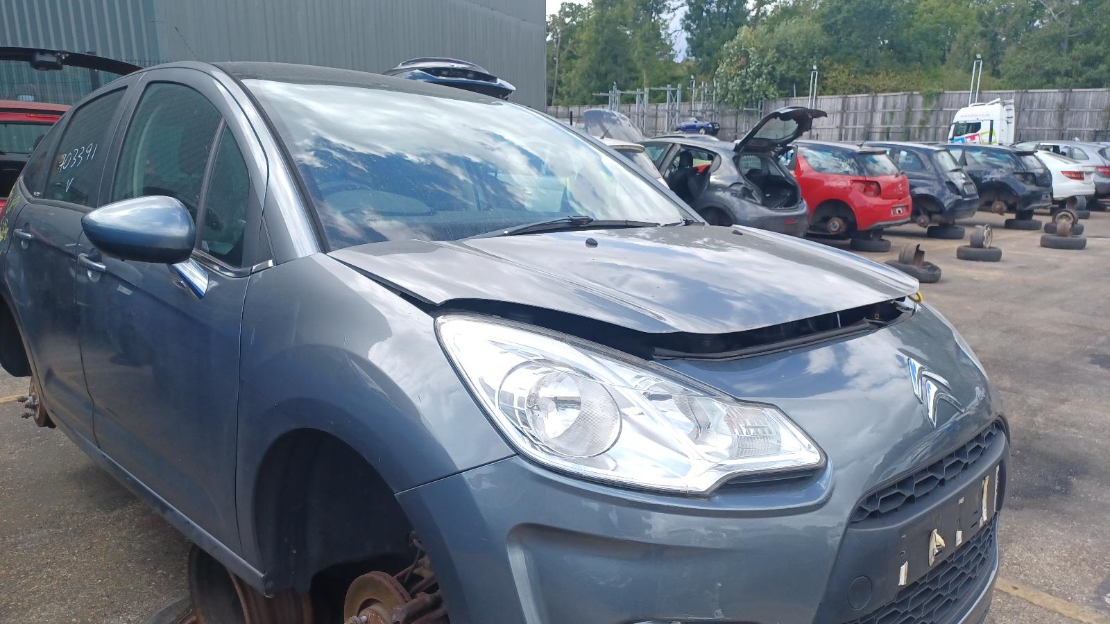 car-image